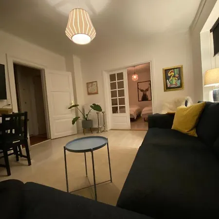Apartment Cozy In C *